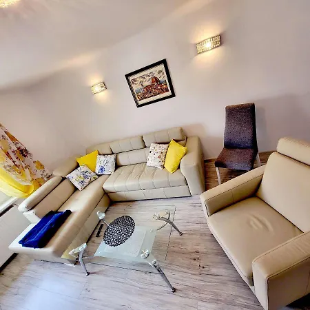 Carpe Diem Lakeside Апартаменти *